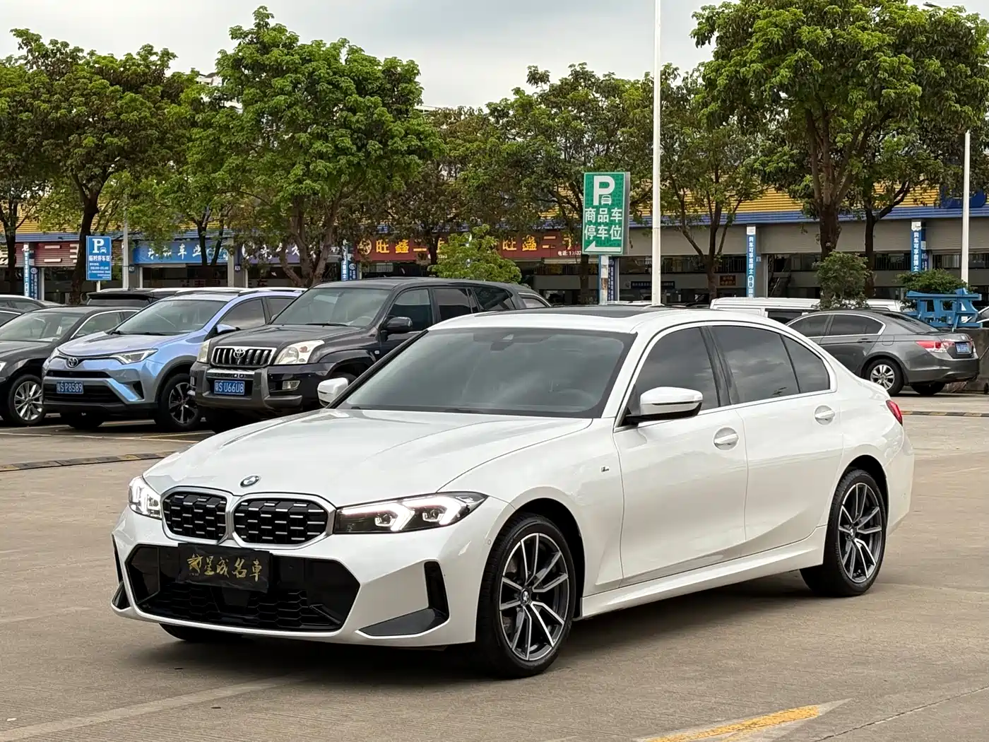 BMW 3-SERIES