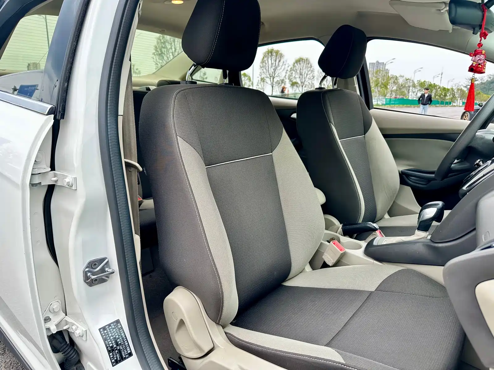 Фото 23 - Ford Focus