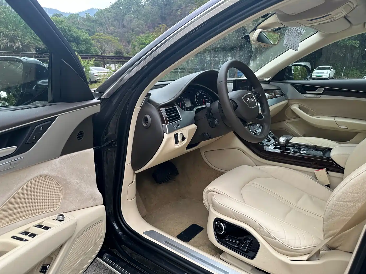 Audi A8 2013 A8L 45 TFSI quattro Comfort фото 10