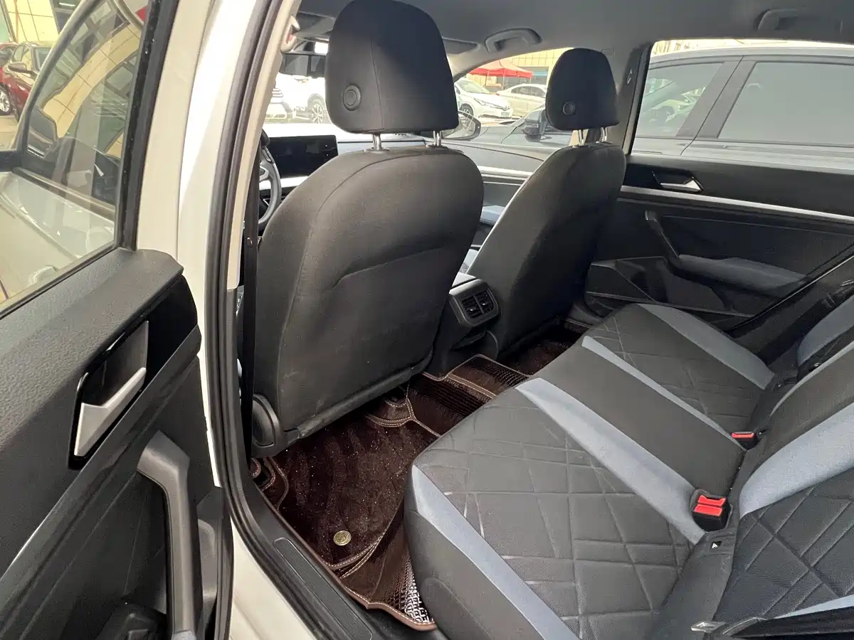 Volkswagen Lavida 2023 1.5L Auto Delight Edition фото 5