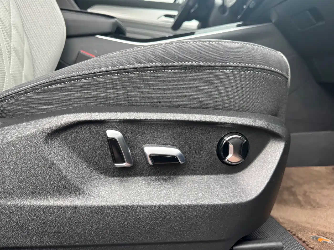 Volkswagen Talagon 2023 380TSI 4WD R-Line Touring Edition фото 24