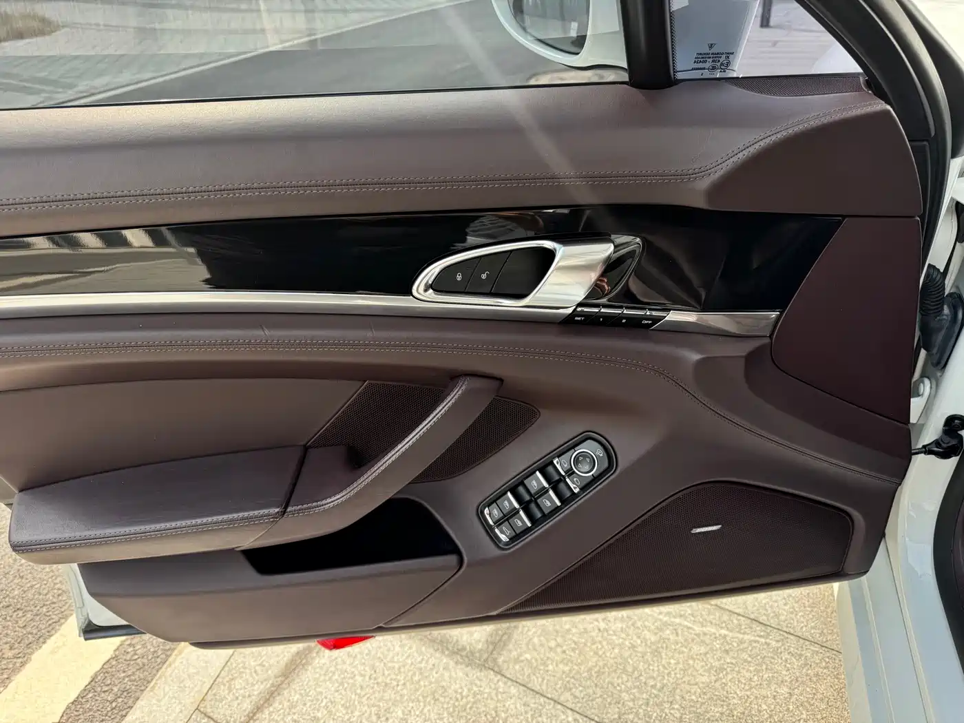 Porsche Panamera 2014 Panamera 3.0T фото 6