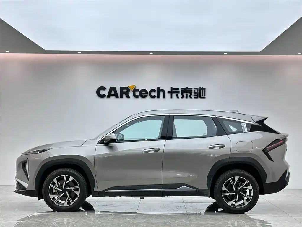 Geely Galaxy Galaxy L7 2025 Model EM-i 115km Long Range Edition фото 2