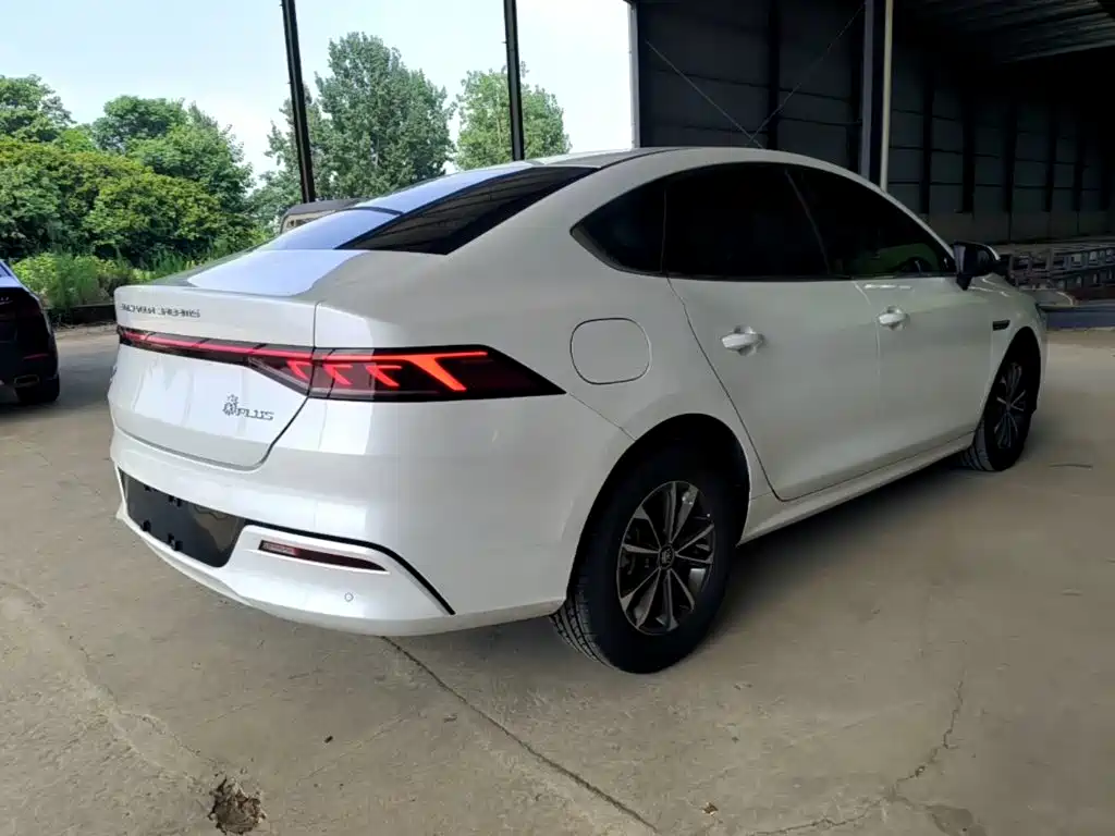 Фото 7 - BYD Qin PLUS