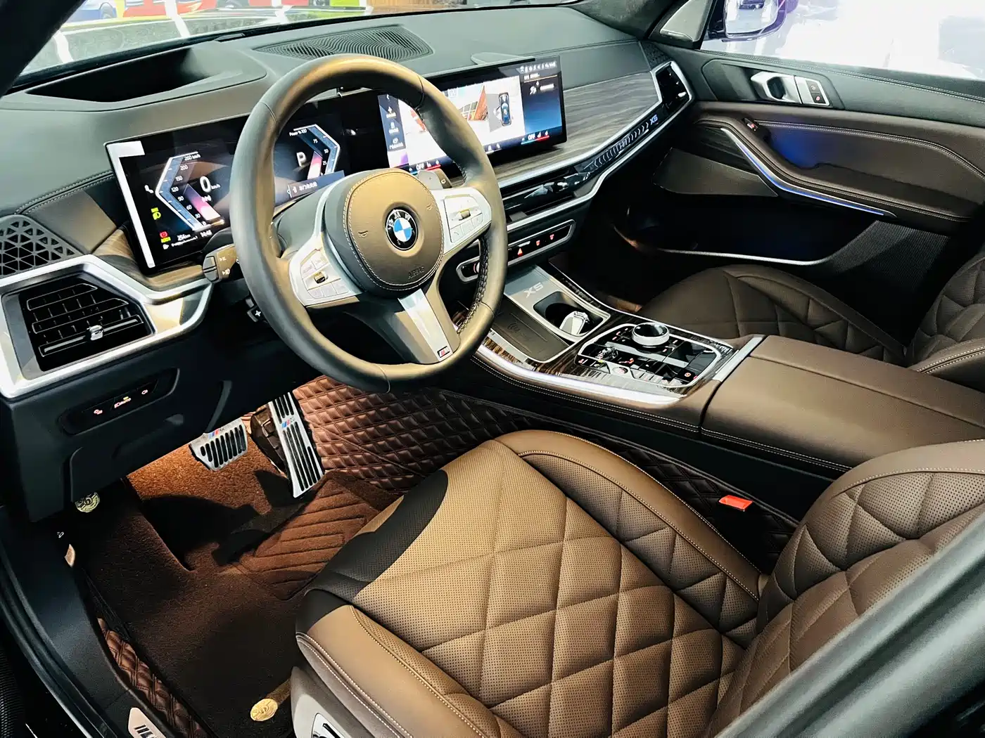 BMW X5 2023 xDrive 40Li M Sport Package фото 6