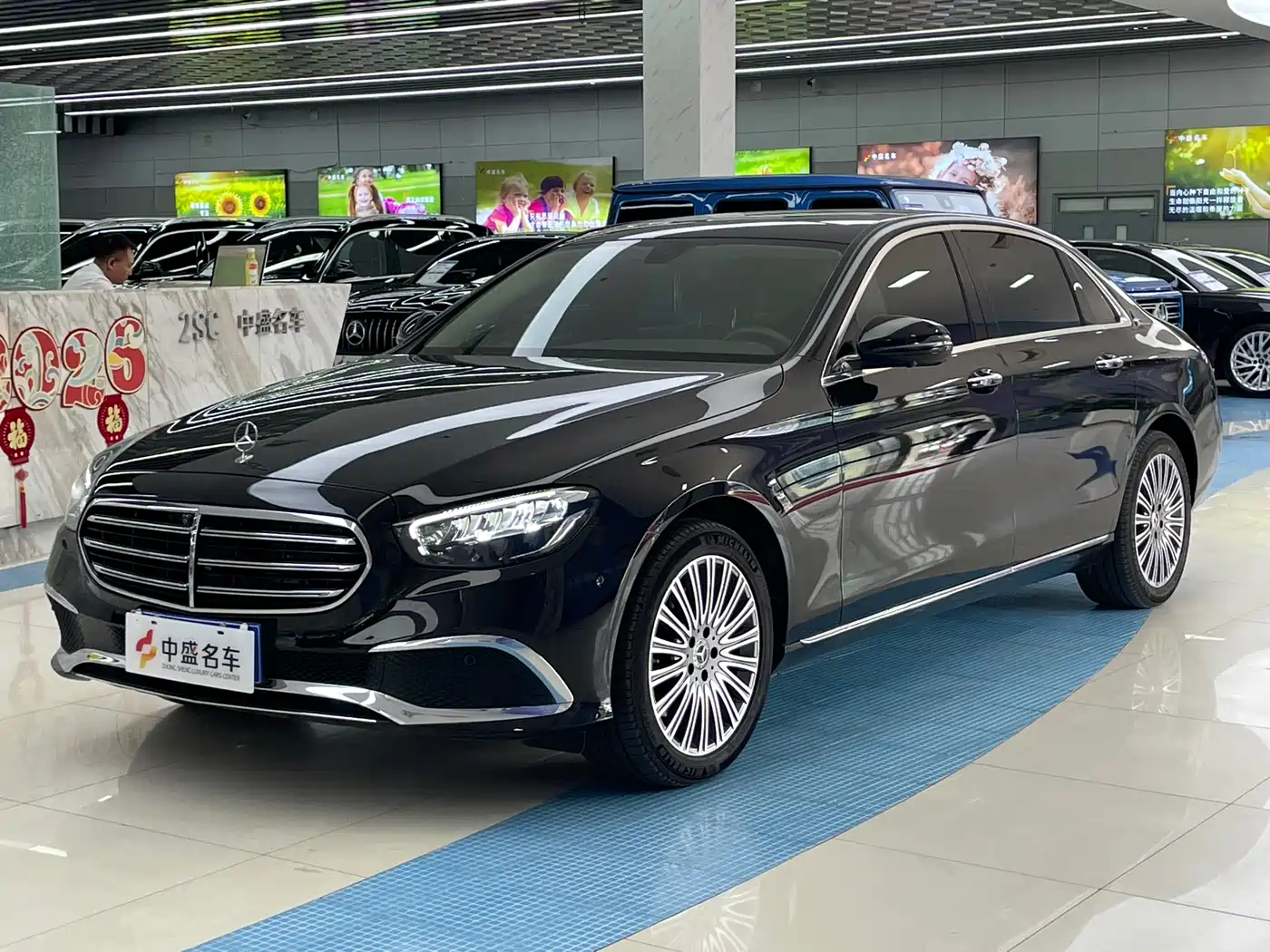 Mercedes-Benz E-Class 2023 E 300 L Fashion