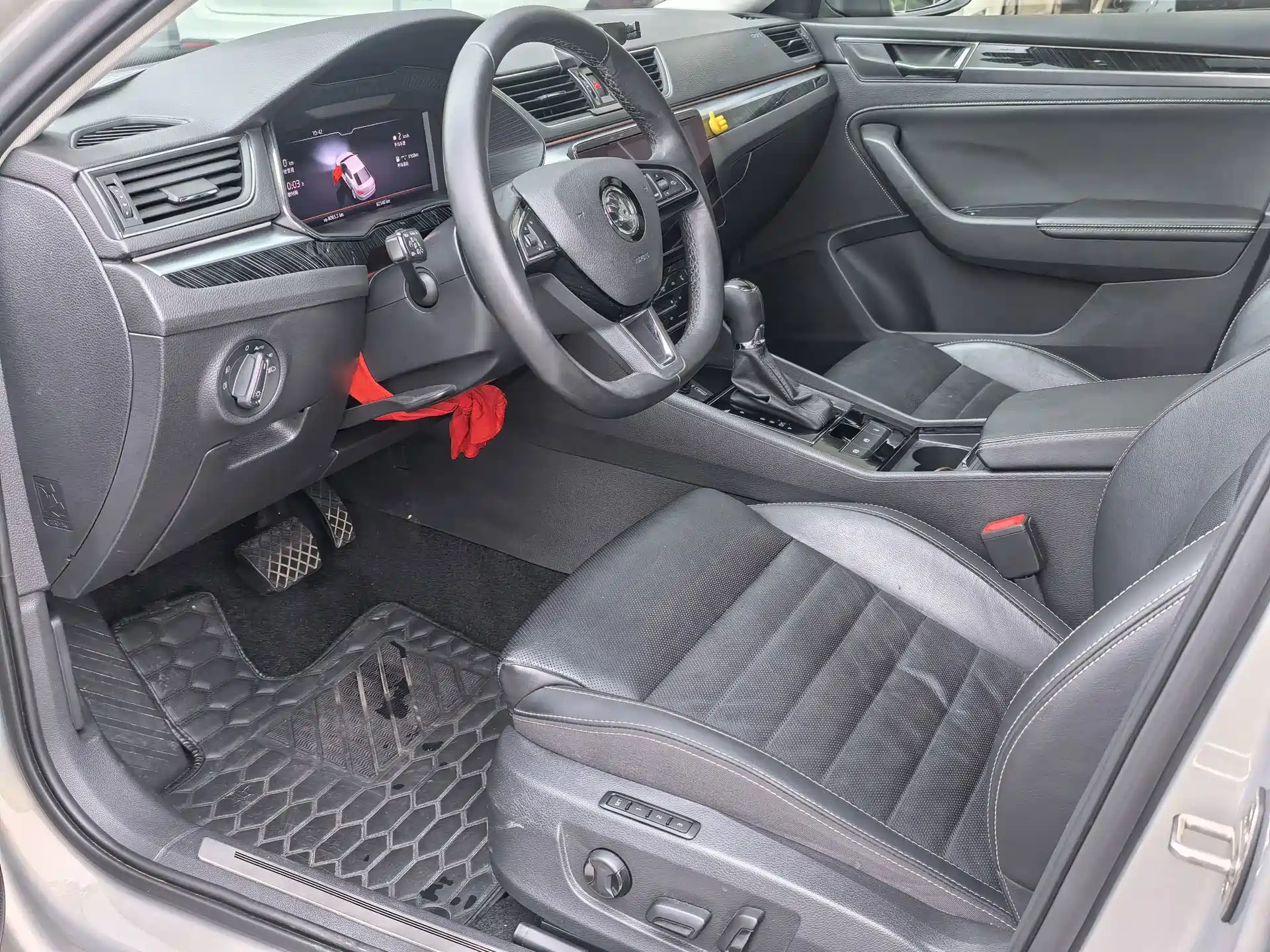 صورة 7 - Škoda Superb