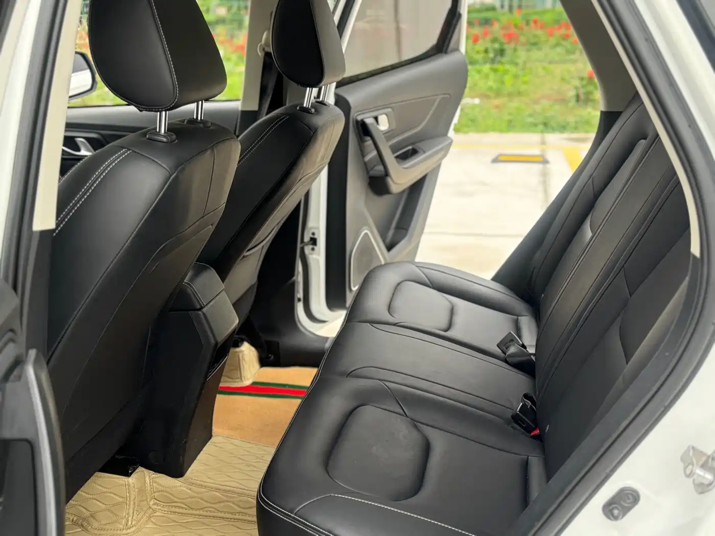 Besturn X40 2019 2019 1.6L Auto Luxury Type China V