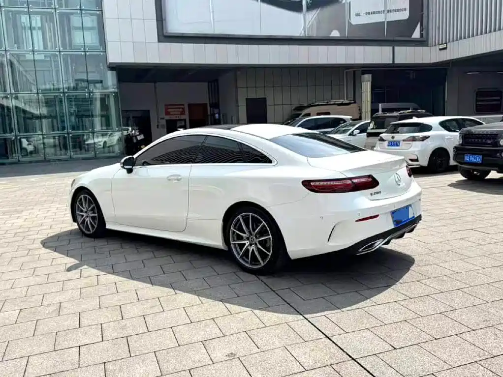 Mercedes-Benz E-Class (Import) 2023 E 260 Coupe фото 7