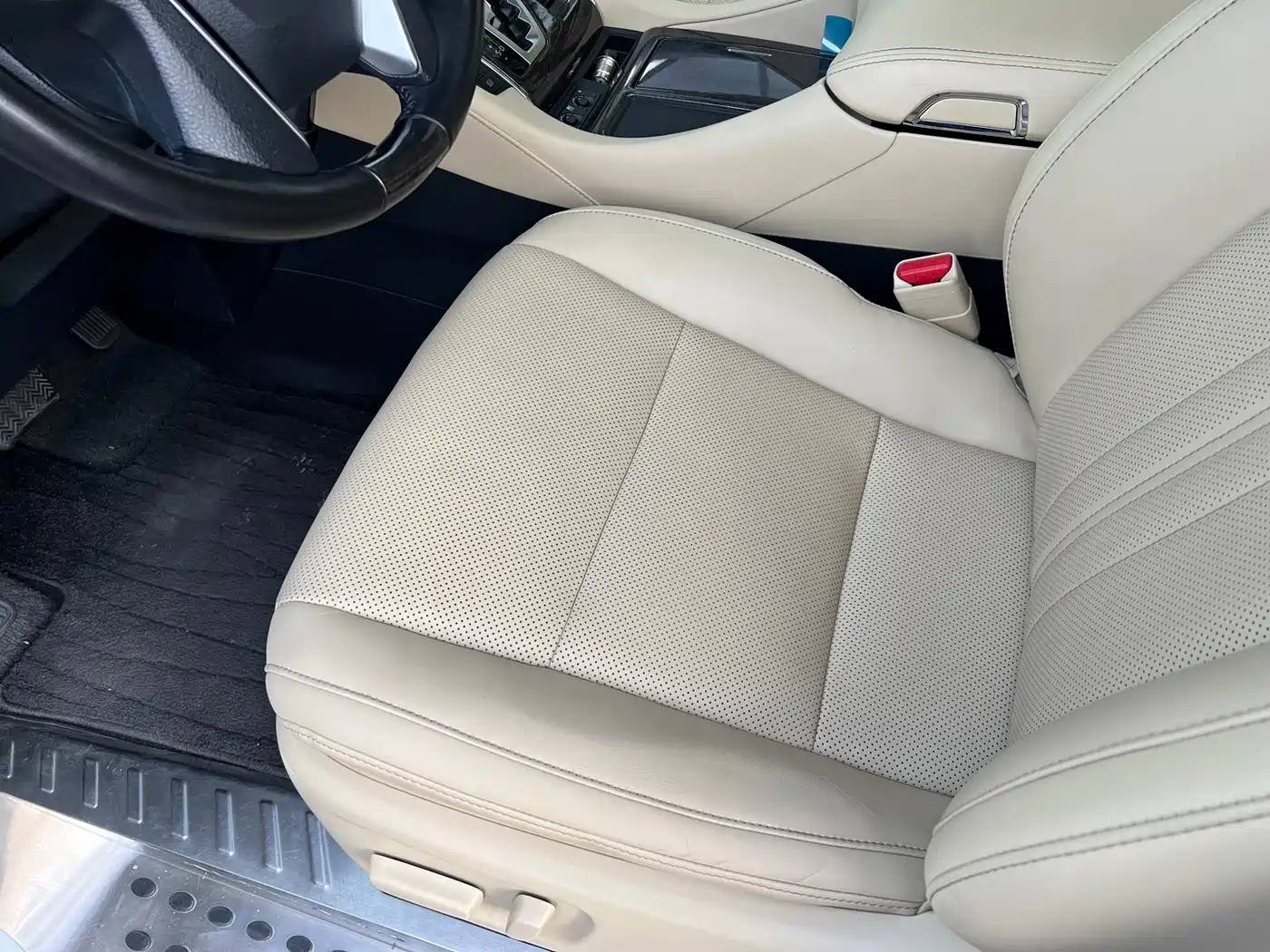 Toyota Alphard 2020 Hybrid 2.5L Premium Edition фото 5