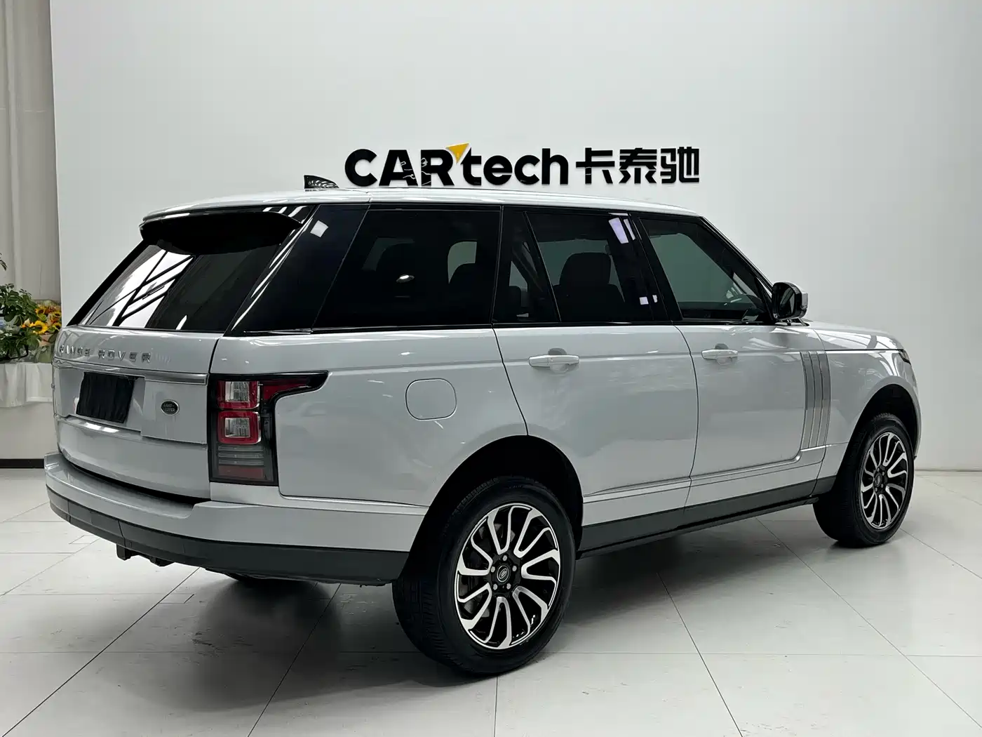 Land Rover Range Rover 2017 3.0 SC V6 Vogue фото 12