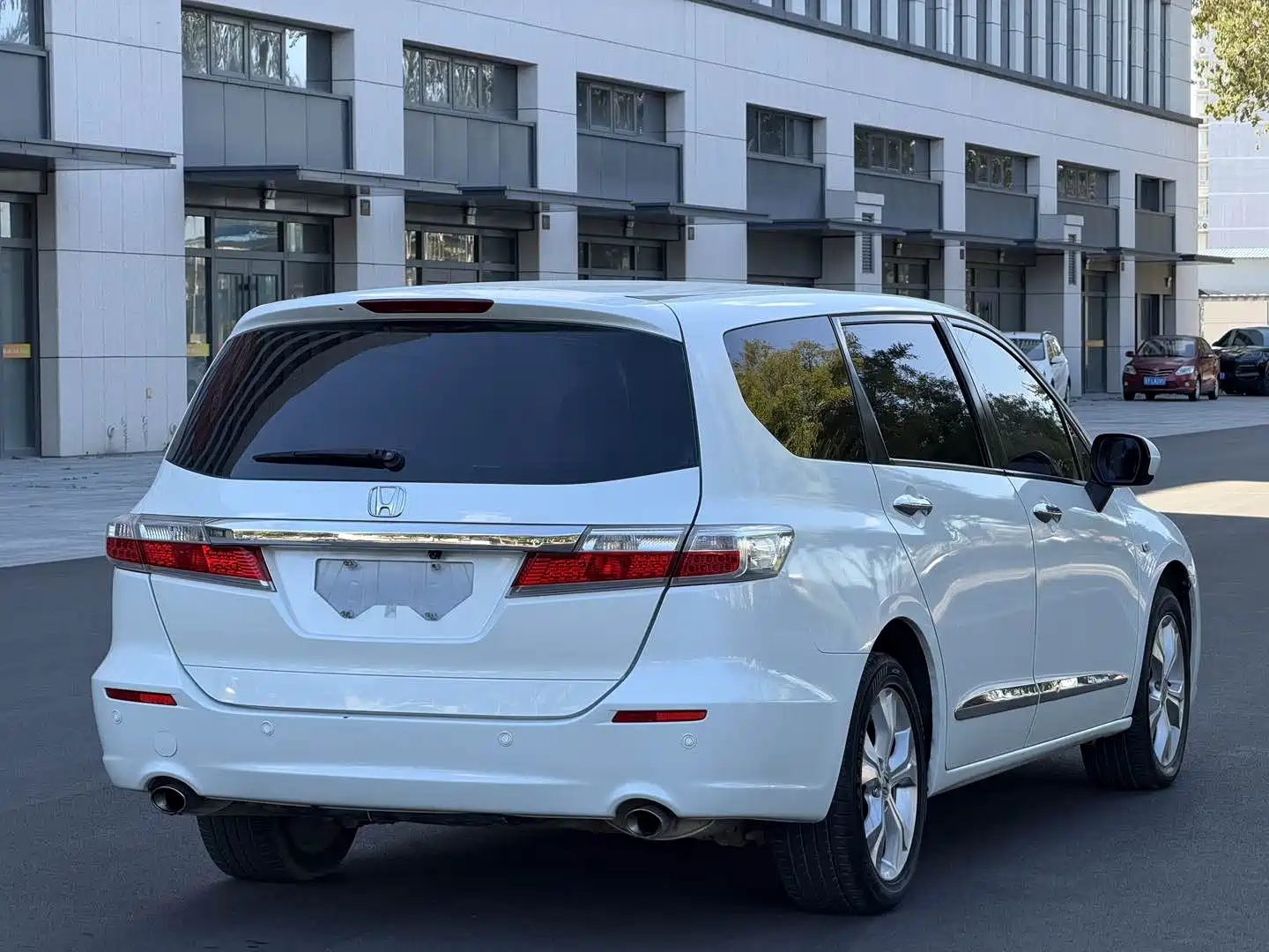Фото 6 - Honda Odyssey