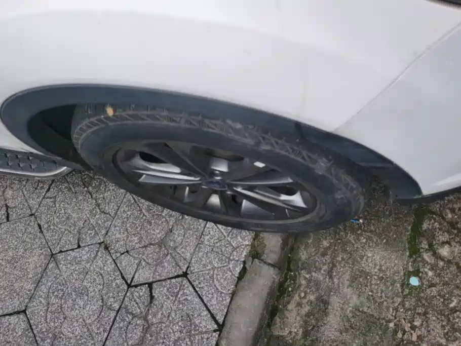 Фото 6 - Ford Kuga