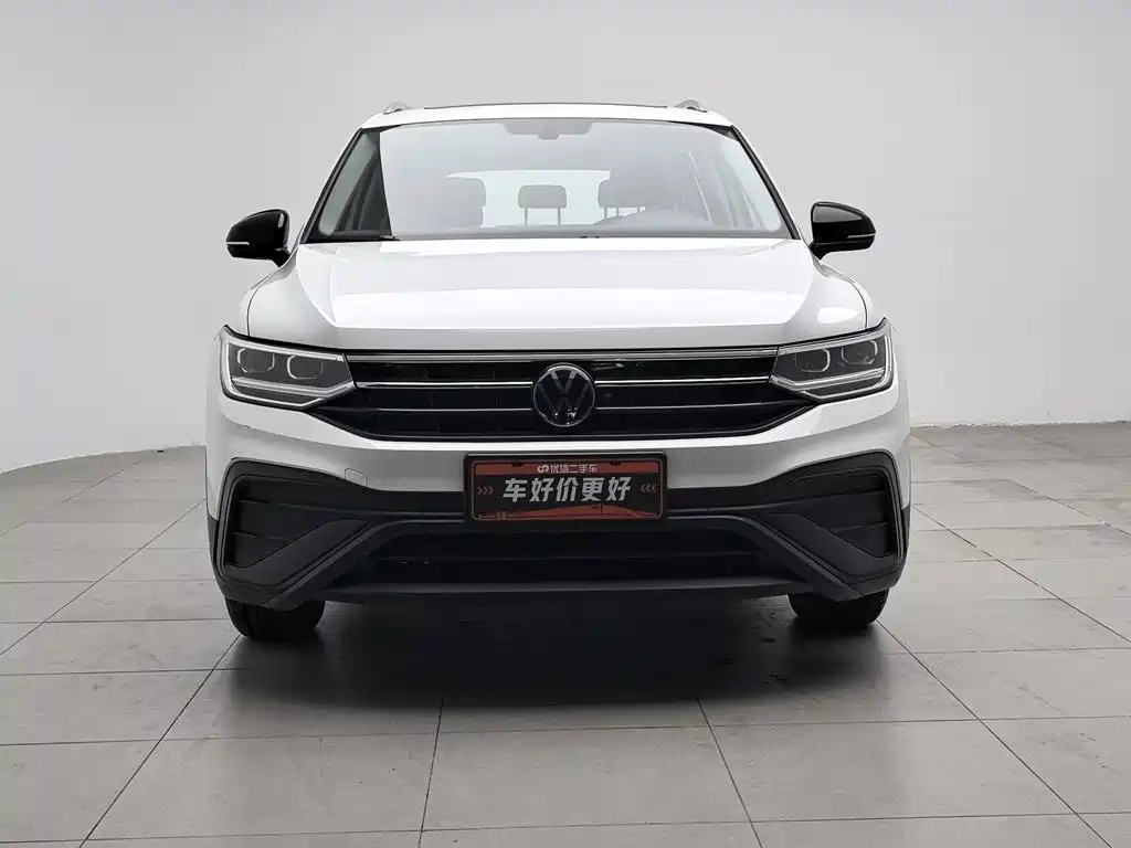 Фото 3 - Volkswagen Tiguan L