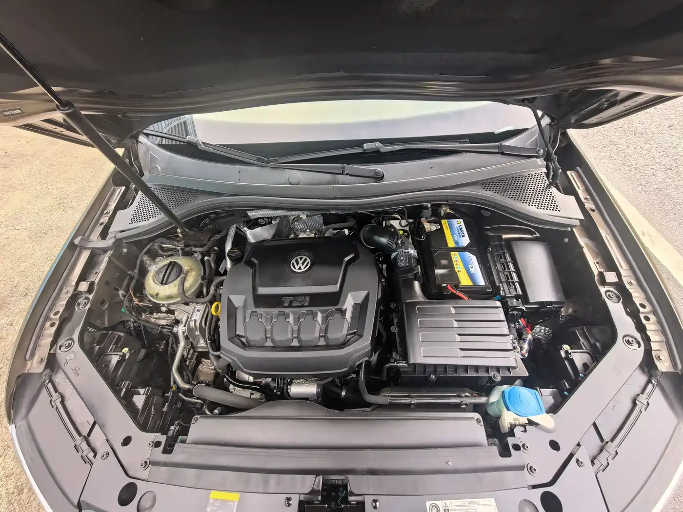 Volkswagen Tiguan L 2020 330TSI Auto 2WD R-Line Flagship China VI фото 16