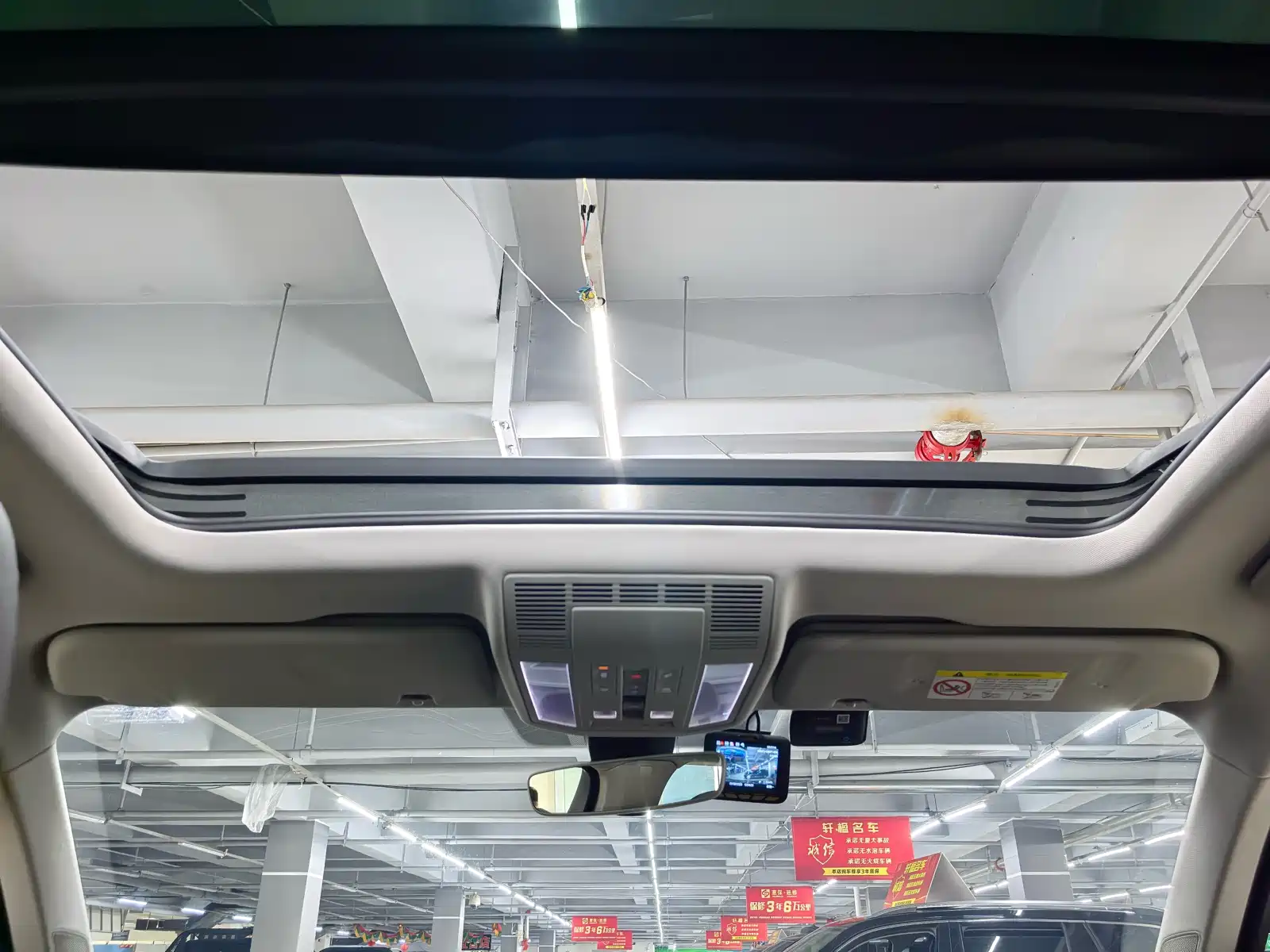 Фото 26 - Volkswagen Touareg