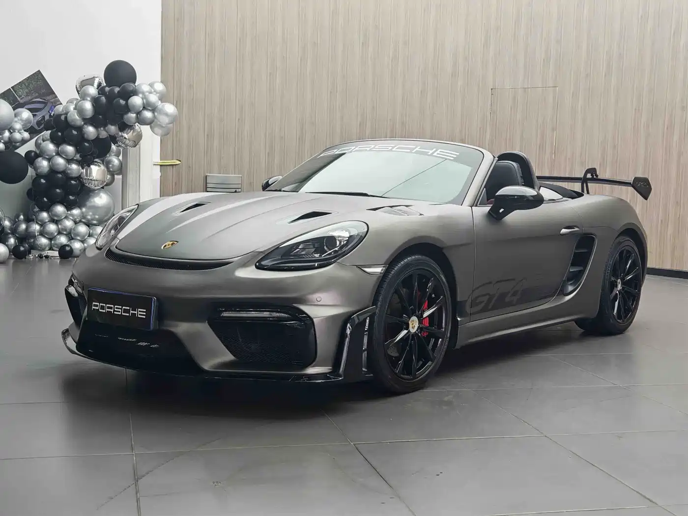 Porsche 718