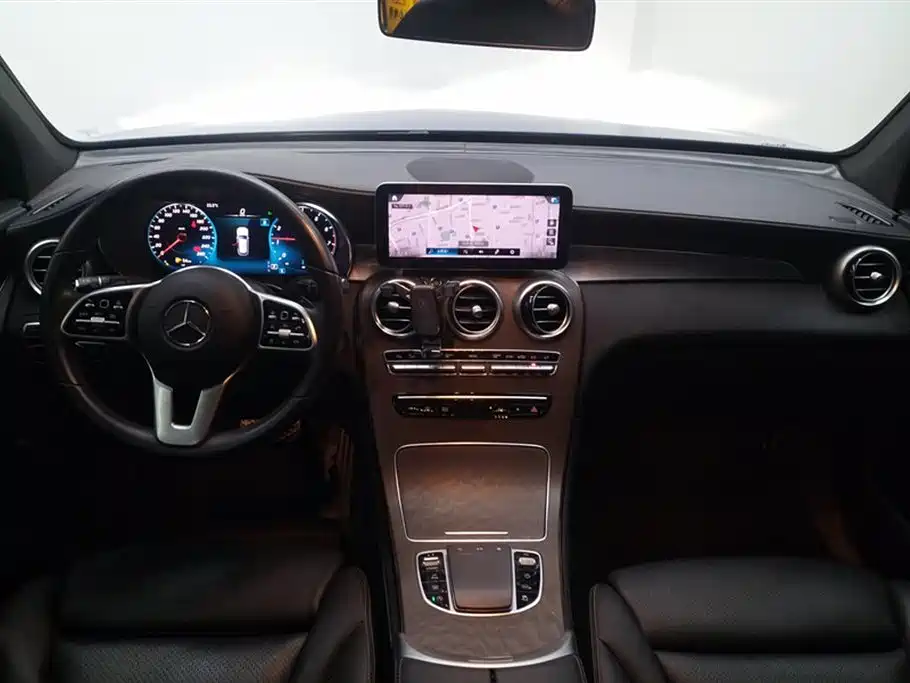 Mercedes-Benz GLC 2020 GLC 260 L 4MATIC Luxury фото 12