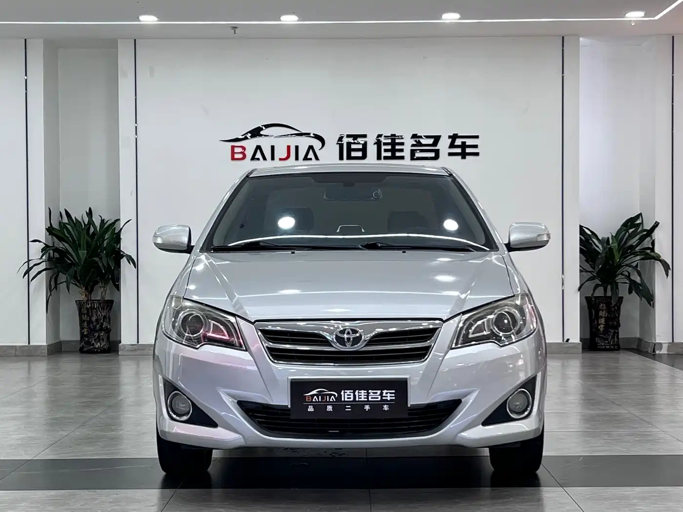 Toyota Corolla 2013 1.6L Automatic Excellence Edition фото 2