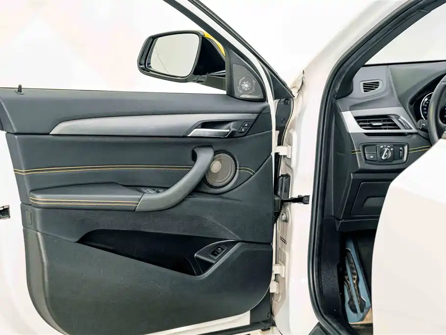BMW X2 2023 2023 sDrive 25i Radiance Edition