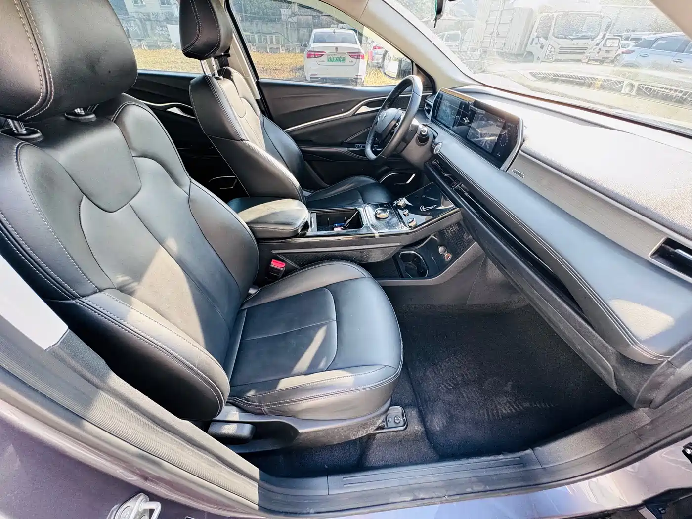 NEZHA AUTOMOBILE NEZHA U