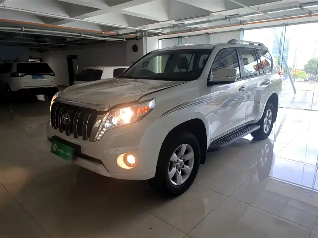 Toyota Prado 2015 2.7L Automatic Luxury
