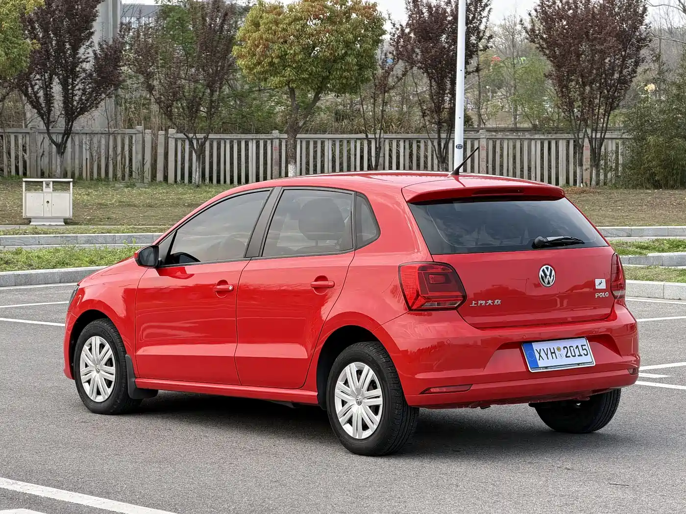 Volkswagen Polo 2016 1.4L Manual Trend фото 13