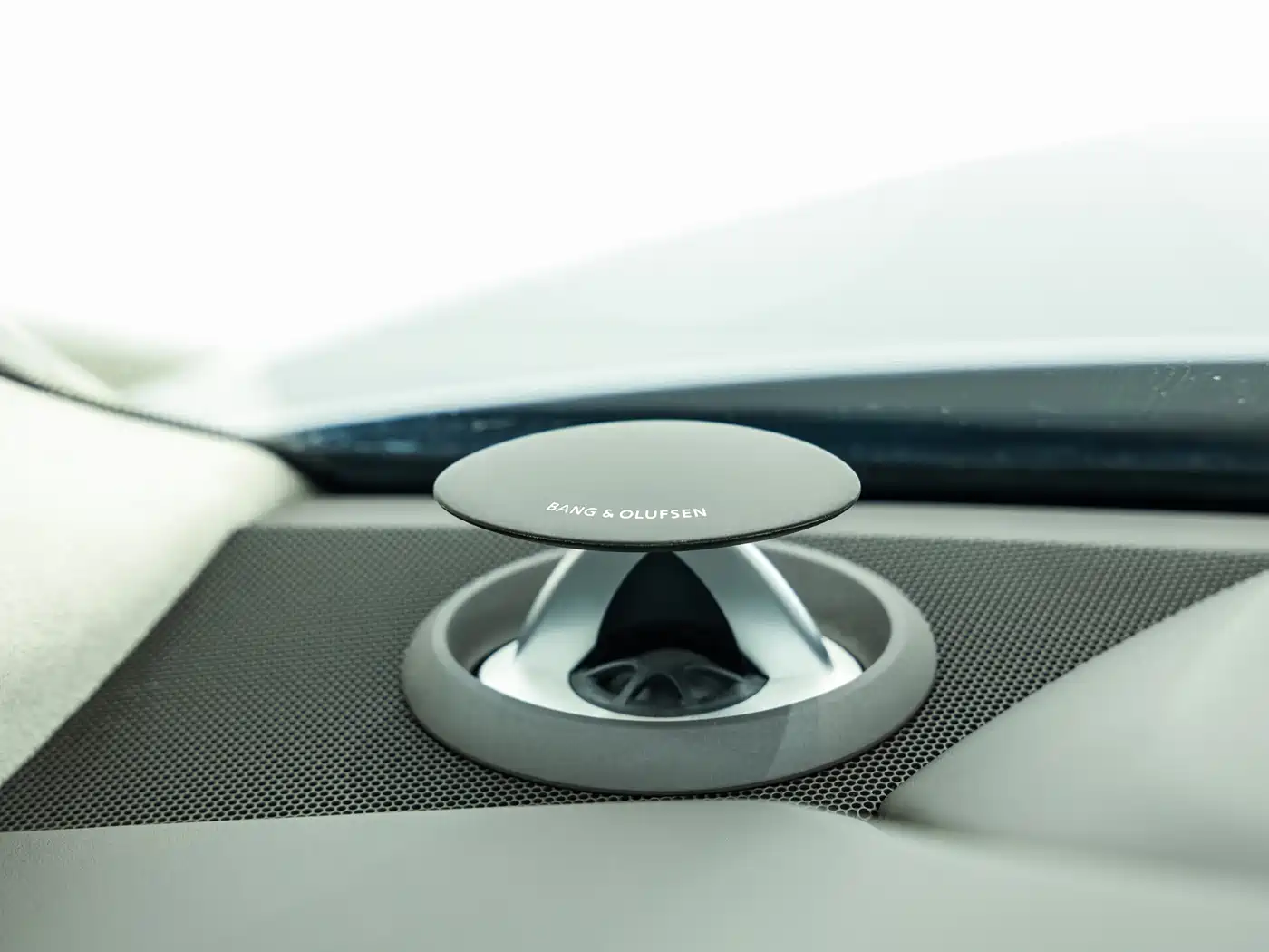 Фото 26 - Audi A8