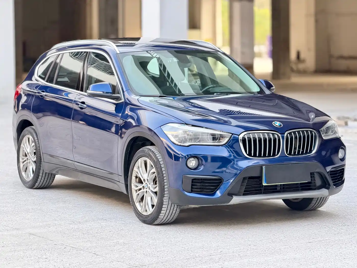 BMW X1 2019 sDrive20Li Leading Model фото 3