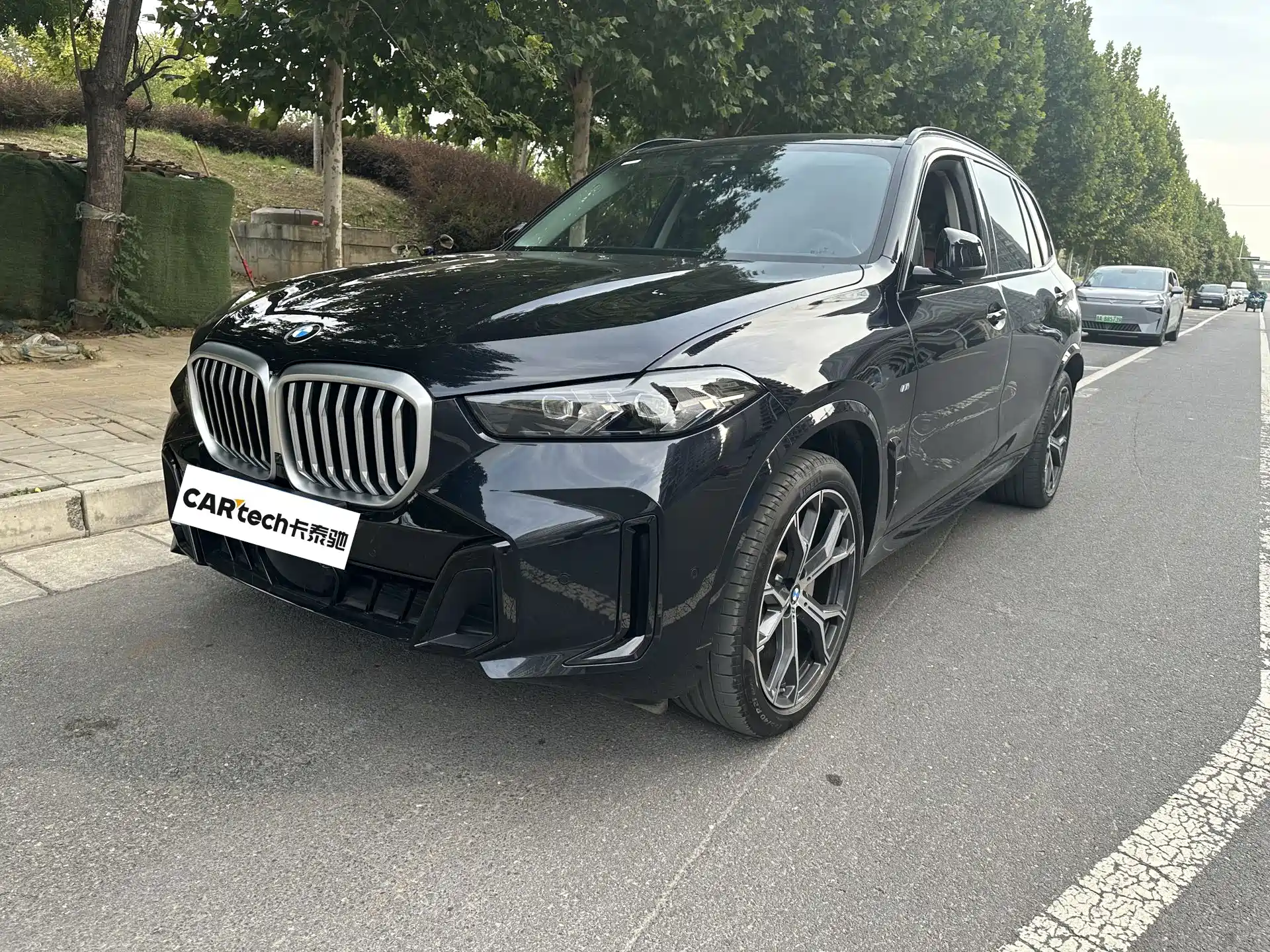 Photo 1 - BMW X5