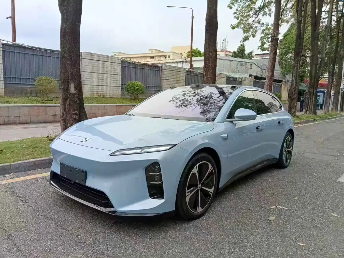 NIO NIO ET5T