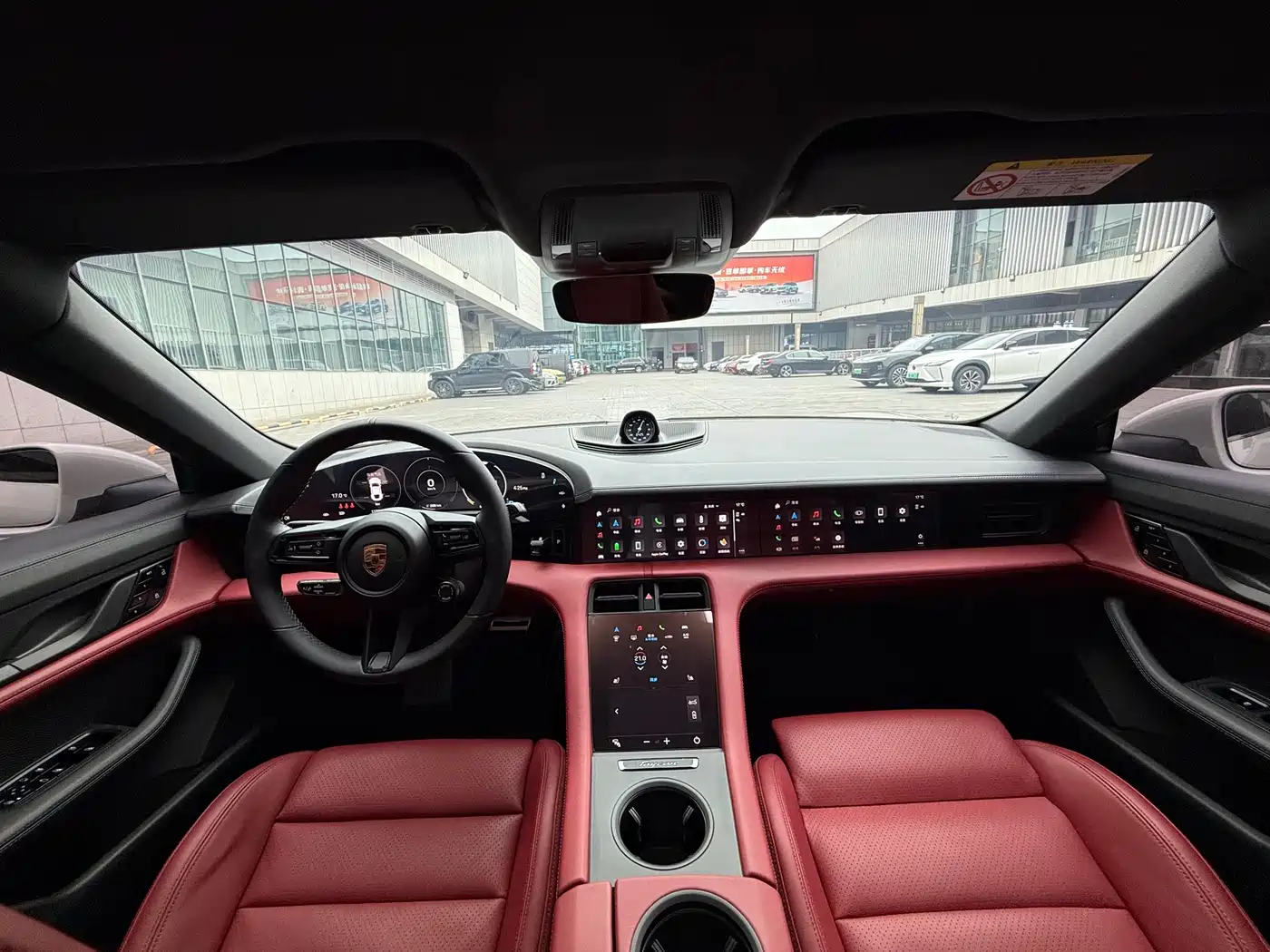 Porsche Taycan 2020 Taycan фото 7