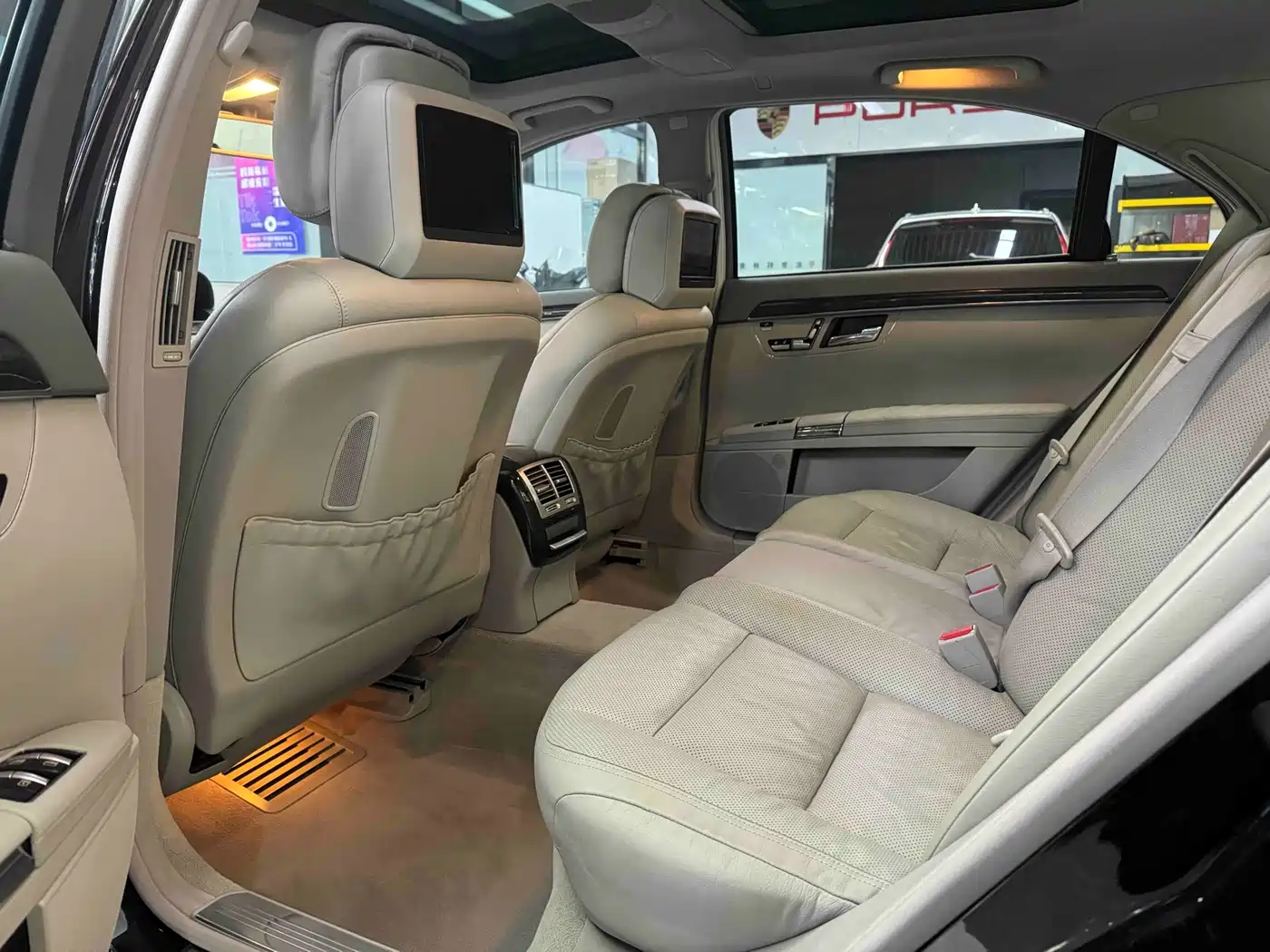 Mercedes-Benz S-Class 2010 S 300 L Luxury фото 7