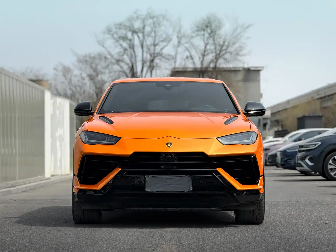 LAMBORGHINI URUS