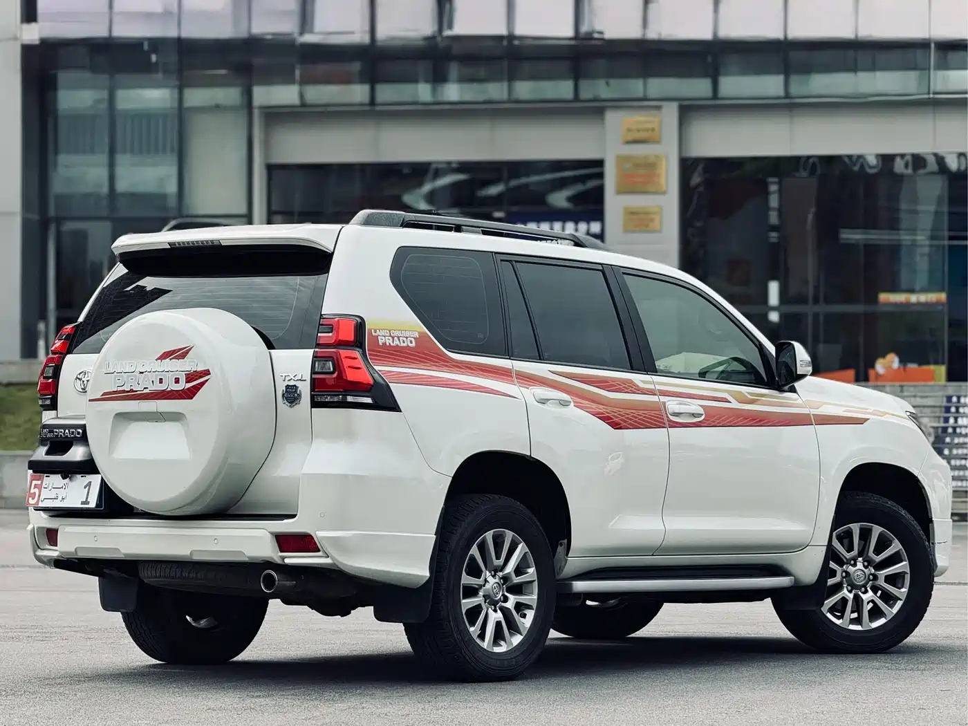 Toyota Prado 2019 3.5L Automatic TX-L Zunxiang Edition with Rear-mounted Spare Tire фото 3