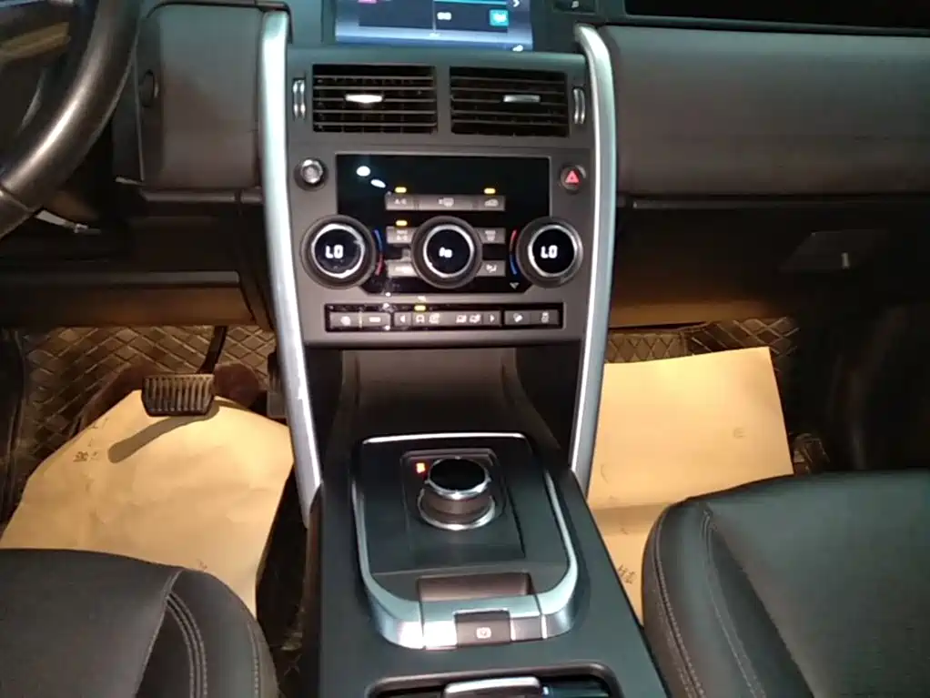Фото 14 - Land Rover Discovery Sport