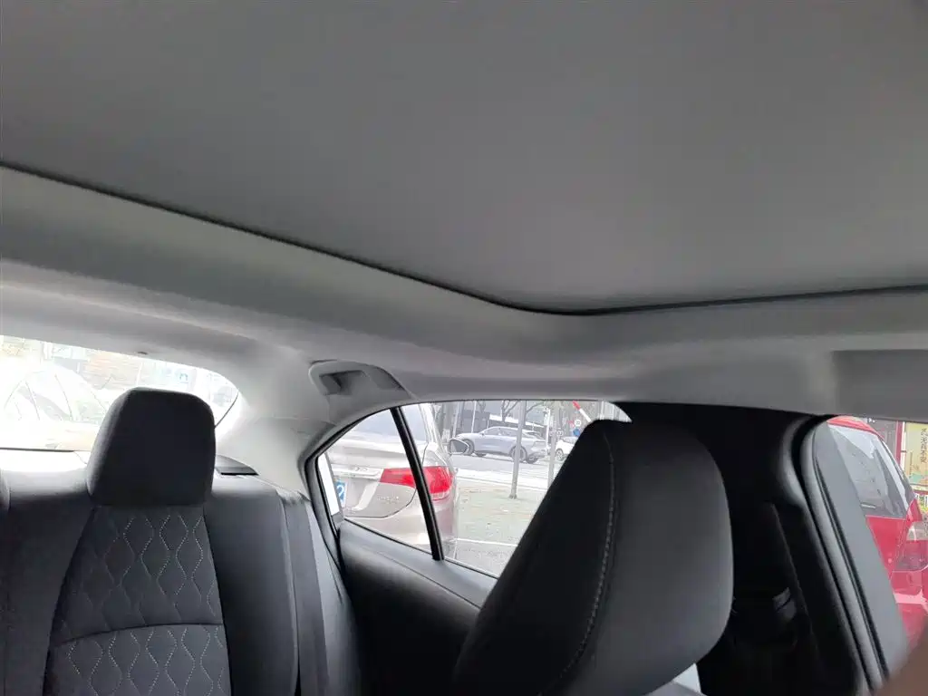 Toyota Corolla 2023 1.8L Smart Hybrid Dual Engine Elite Edition фото 11