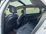 Photo 14 - Kia K5