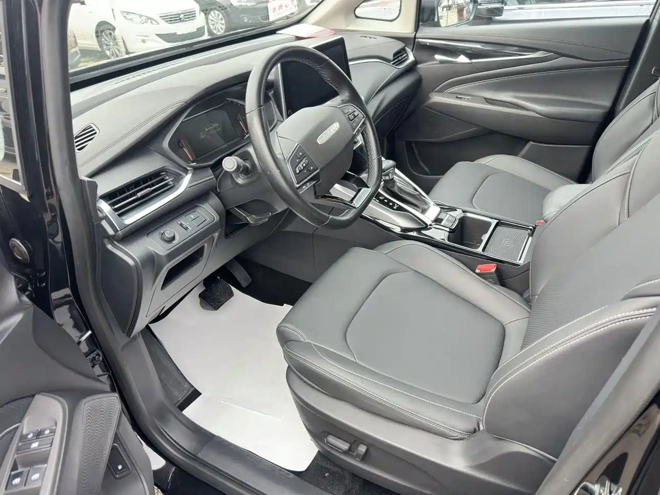 SAIC Maxus Maxus G50 2020 2019 1.5T Automatic Elite Edition China VI