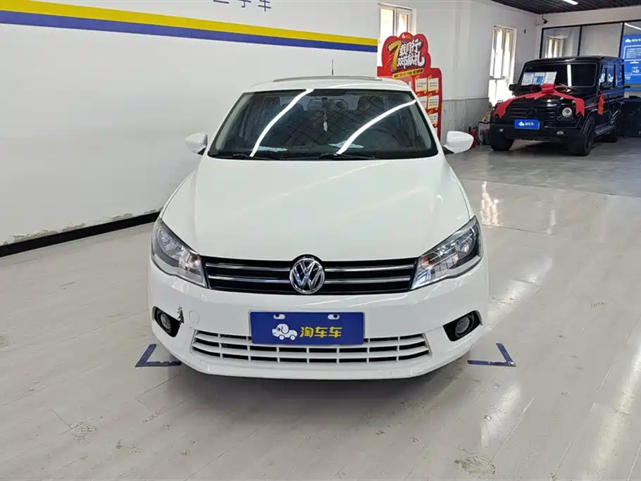 Volkswagen Jetta 2013 1.6L Automatic Comfort фото 2