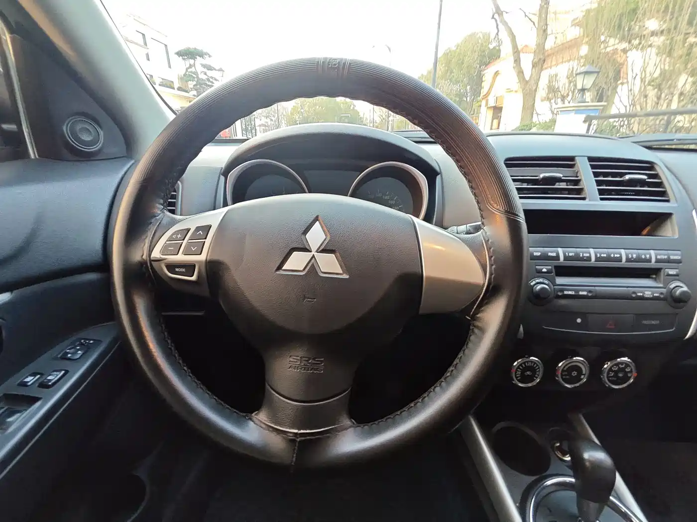 Mitsubishi ASX 2015 2.0L CVT 2WD Elite Edition фото 12