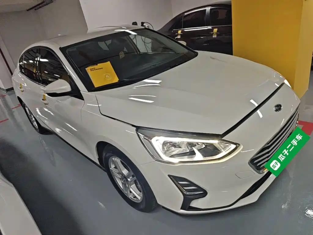 Фото 4 - Ford Focus