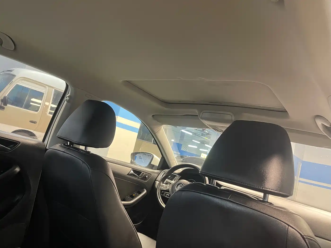 Volkswagen Sagitar 2014 1.4TSI Automatic Luxury фото 18