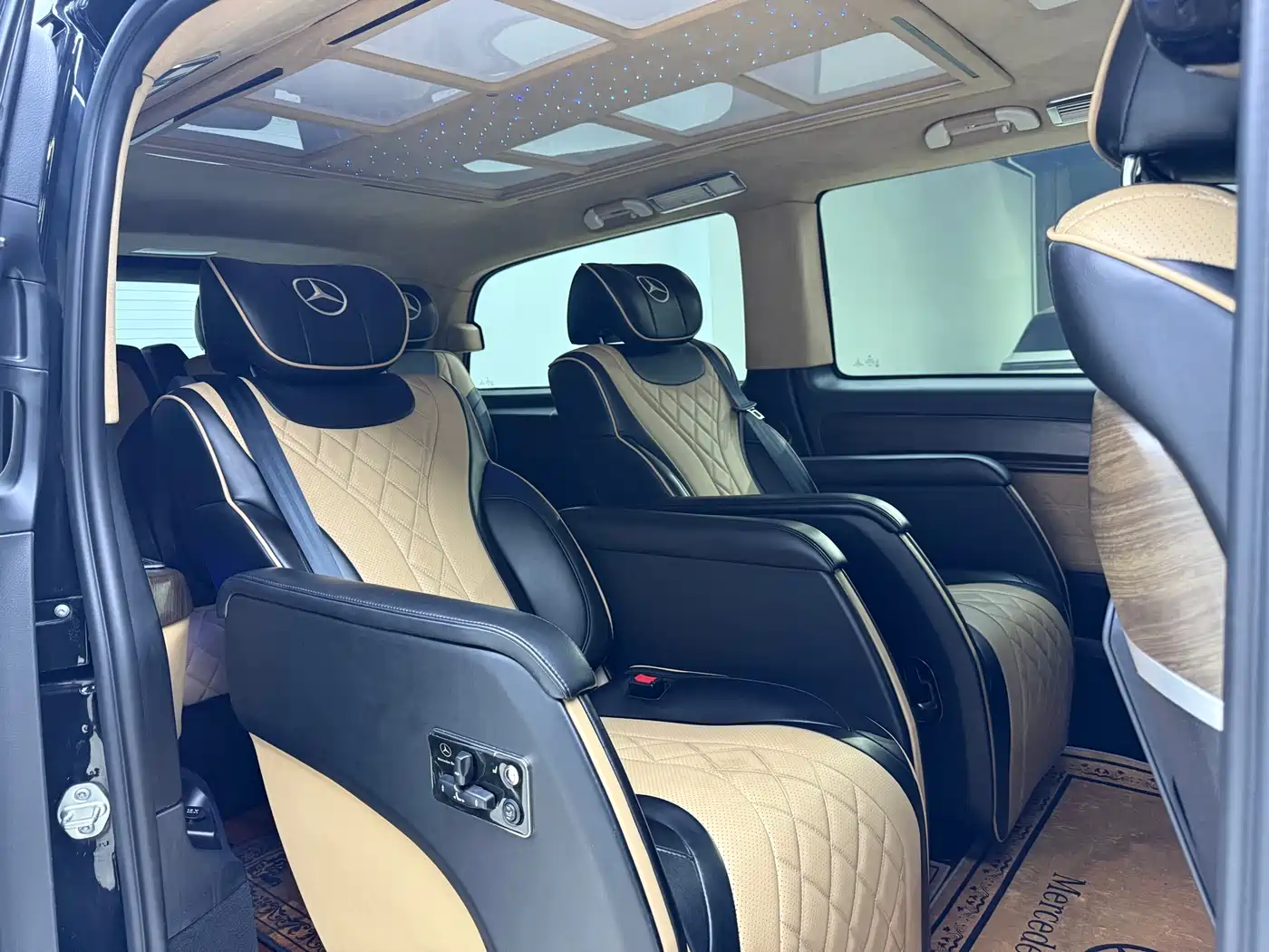Mercedes-Benz Vito 2016 2.0T Elite Edition фото 11