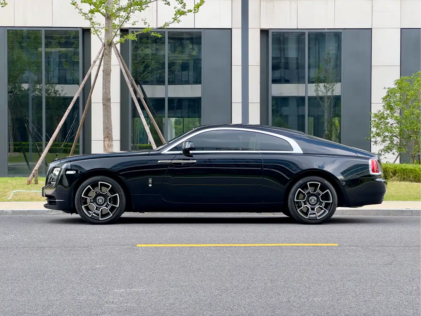 Rolls-Royce Wraith 2021 2018 6.6T Black Badge