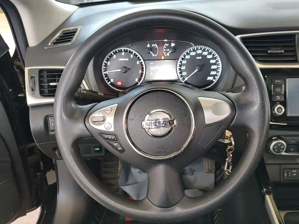 Фото 11 - Nissan Sylphy