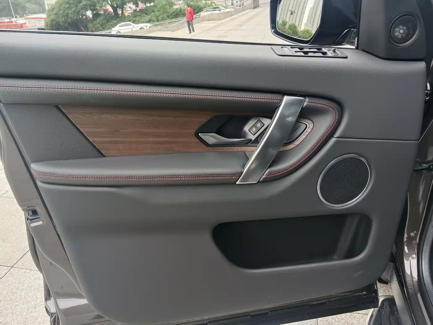 Land Rover Discovery Sport 2022 Model 249PS R-Dynamic S Performance Edition 5-Seater фото 14