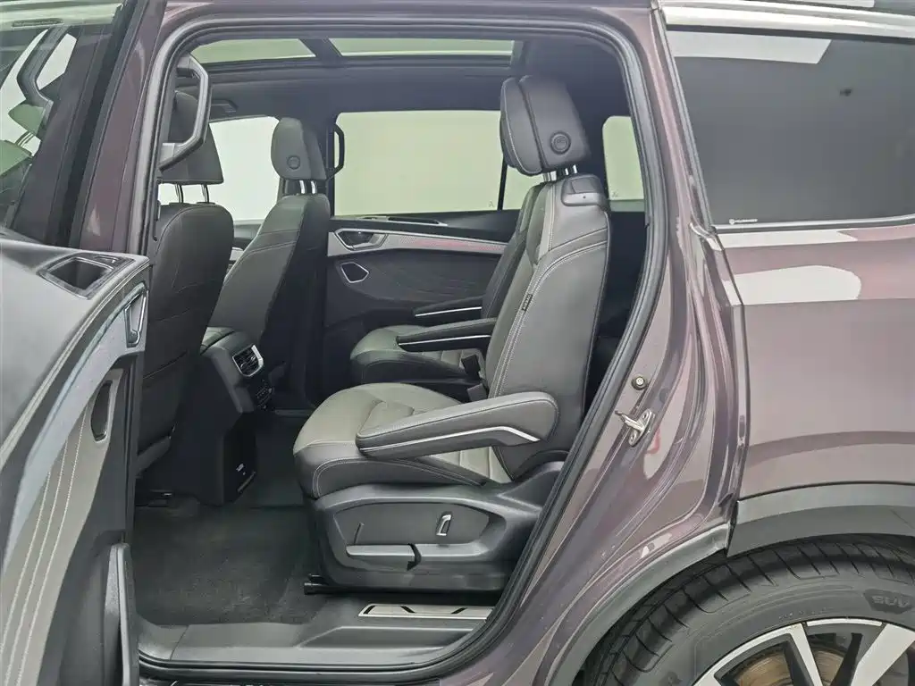 Volkswagen Talagon 2021 380TSI 4WD R-Line Explorer Edition фото 15