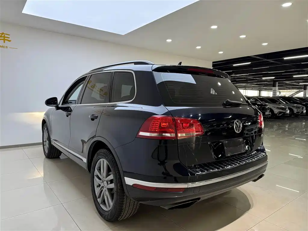 Volkswagen Touareg 2017 3.0TSI Explorer Edition фото 22