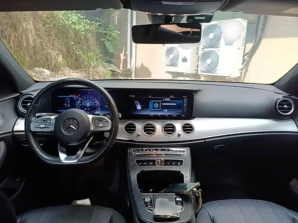 Фото 10 - Mercedes-Benz E-Class (Import)